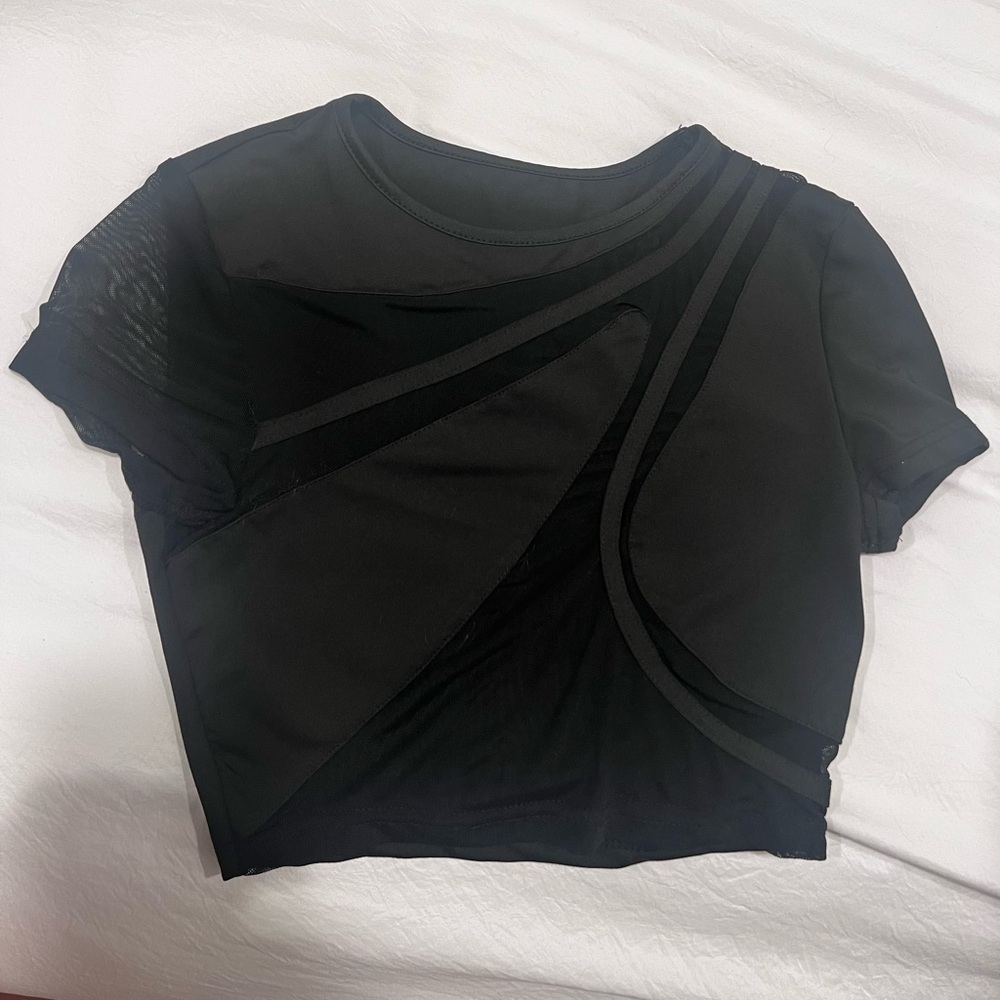 SHEIN Black Asymmetrical Short Sleeve Crop Top